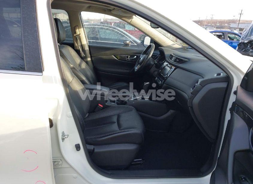 Photo 5 of 2018 Nissan Rogue SL (VIN JN8AT2MV3JW346088)