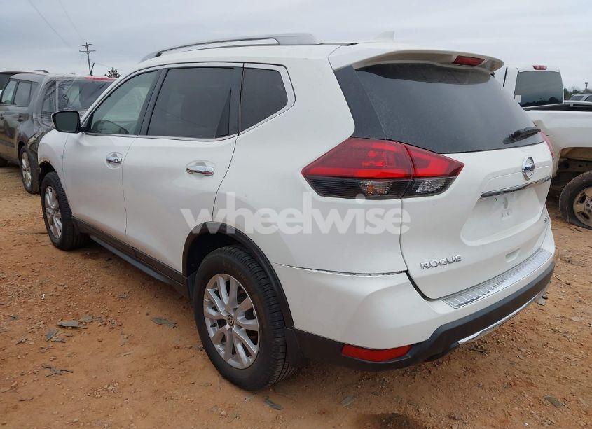 Photo 3 of 2018 Nissan Rogue SV (VIN JN8AT2MV3JW353770)