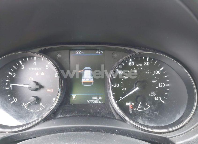 Photo 7 of 2018 Nissan Rogue SV (VIN JN8AT2MV3JW353770)