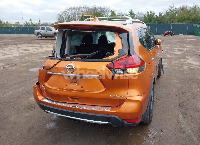 Photo 4 of 2019 Nissan Rogue SV (VIN JN8AT2MV3KW374751)