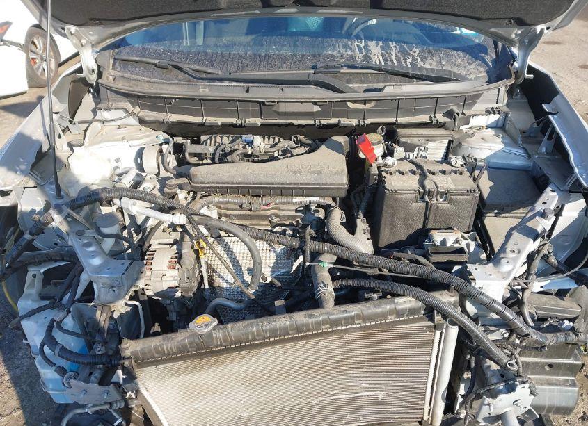 Photo 10 of 2019 Nissan Rogue SV (VIN JN8AT2MV3KW375298)