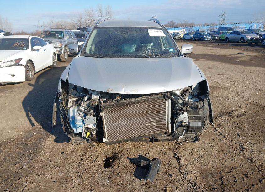 Photo 6 of 2019 Nissan Rogue SV (VIN JN8AT2MV3KW375298)