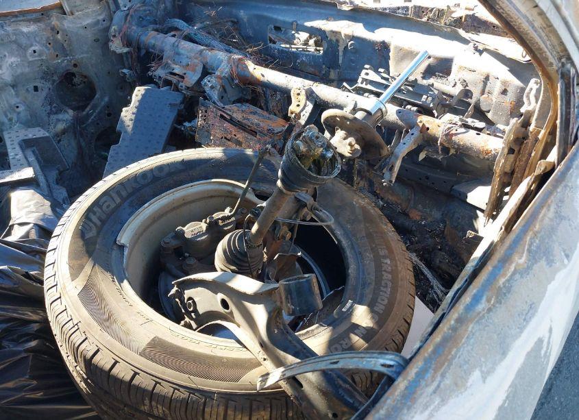 Photo 5 of 2019 Nissan Rogue S (VIN JN8AT2MV3KW387399)