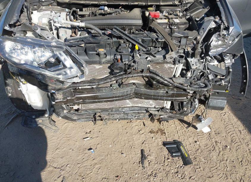 Photo 6 of 2019 Nissan Rogue S (VIN JN8AT2MV3KW389086)