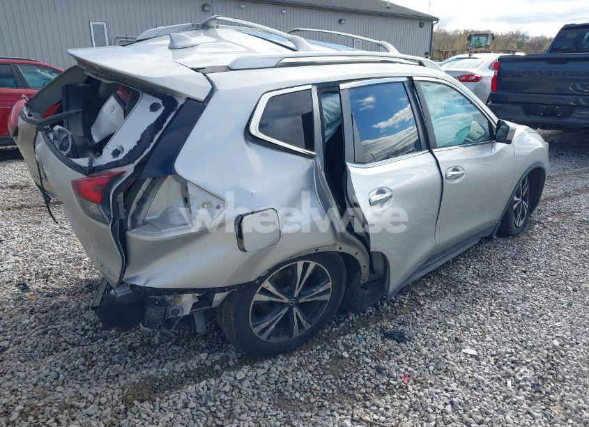 Photo 4 of 2020 Nissan Rogue SV INTELLIGENT AWD (VIN JN8AT2MV3LW101570)