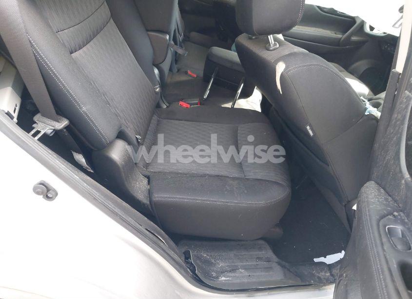 Photo 8 of 2020 Nissan Rogue SV INTELLIGENT AWD (VIN JN8AT2MV3LW101570)