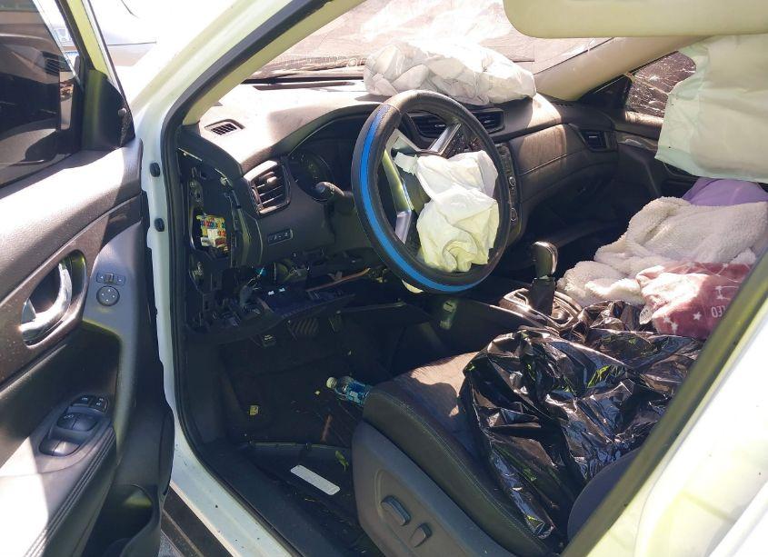 Photo 5 of 2020 Nissan Rogue SV INTELLIGENT AWD (VIN JN8AT2MV3LW136478)