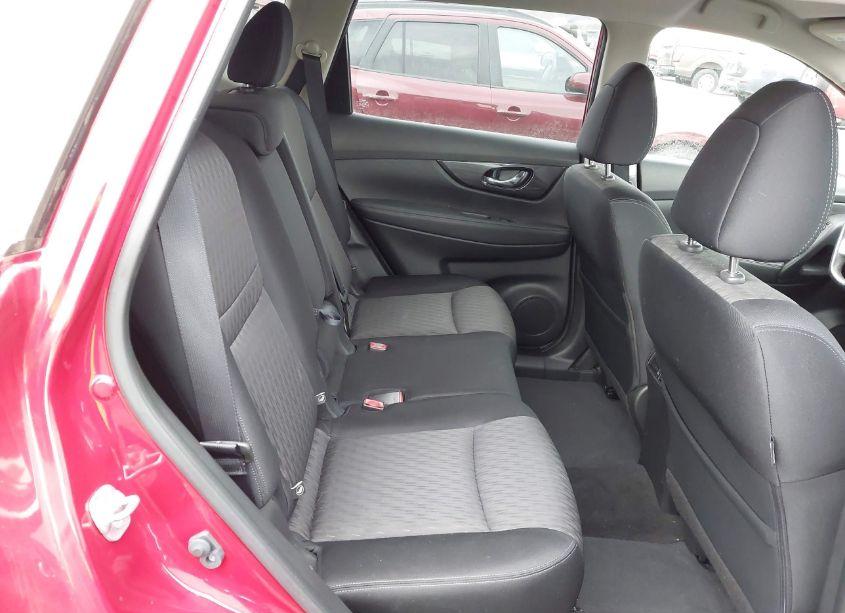 Photo 8 of 2017 Nissan Rogue SV (VIN JN8AT2MV4HW005504)