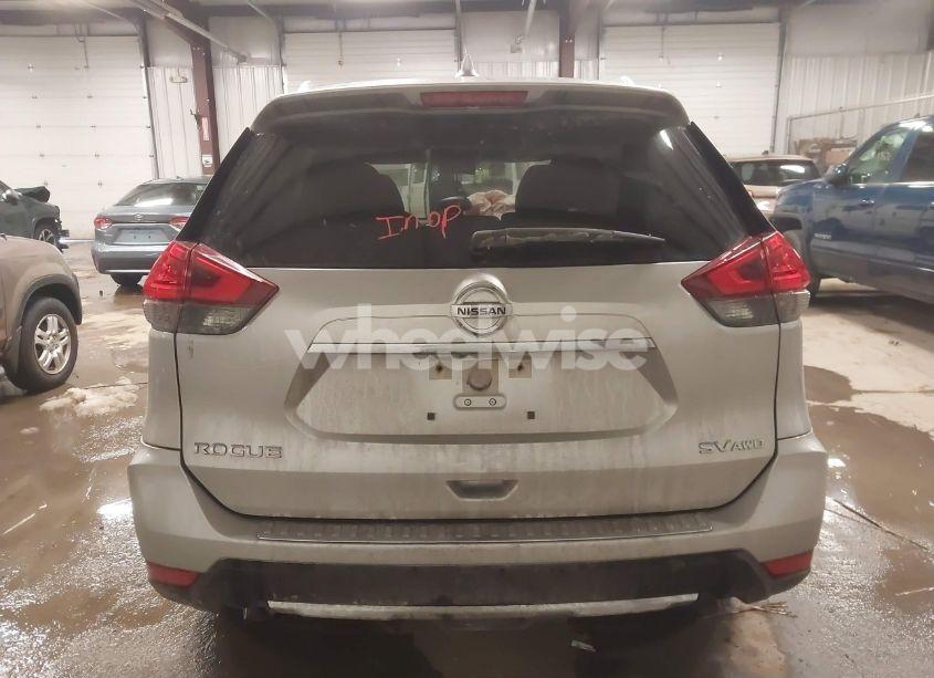 Photo 16 of 2017 Nissan Rogue SV (VIN JN8AT2MV4HW010718)