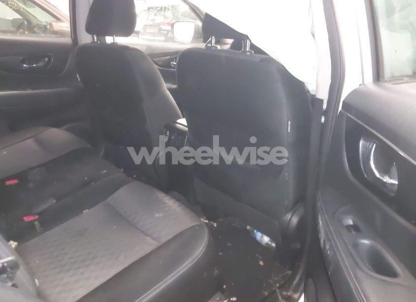 Photo 8 of 2017 Nissan Rogue SV (VIN JN8AT2MV4HW010718)