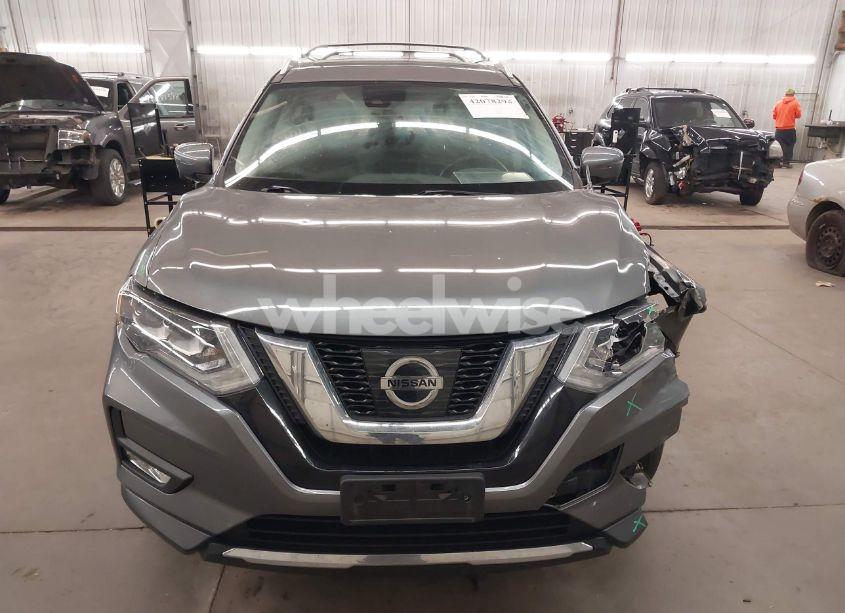 Photo 13 of 2017 Nissan Rogue SL (VIN JN8AT2MV4HW016101)