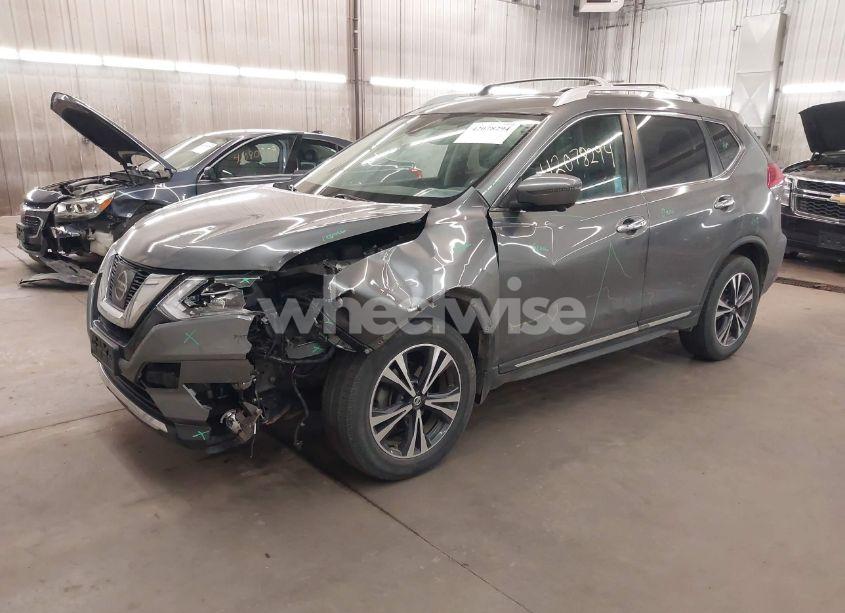 Photo 2 of 2017 Nissan Rogue SL (VIN JN8AT2MV4HW016101)