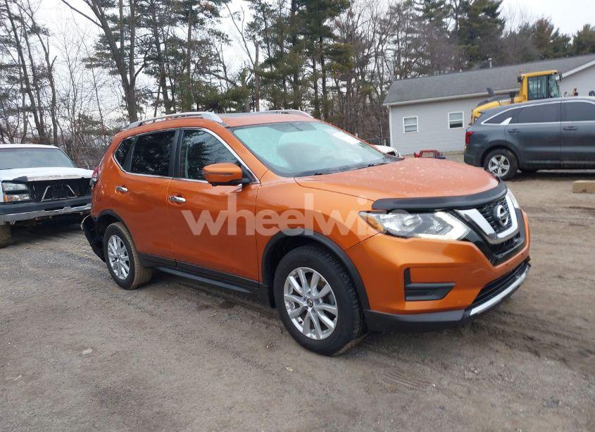 2017 Nissan Rogue SV (VIN JN8AT2MV4HW018169) main photo