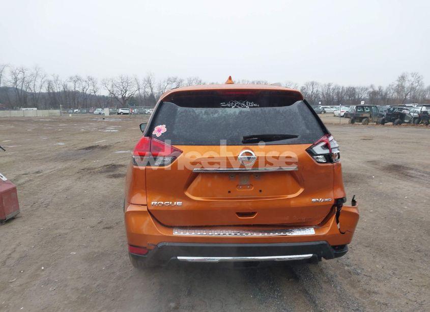 Photo 16 of 2017 Nissan Rogue SV (VIN JN8AT2MV4HW018169)