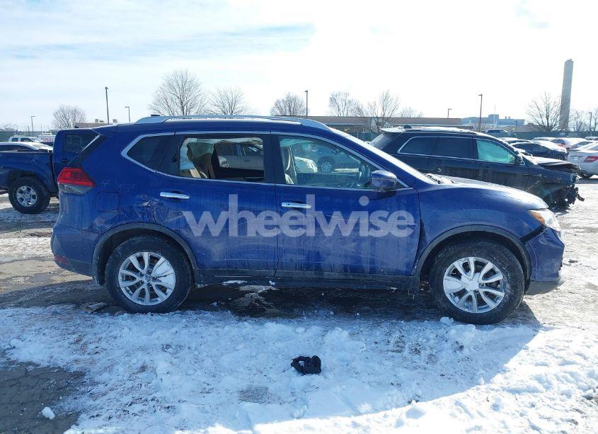 Photo 14 of 2017 Nissan Rogue SV (VIN JN8AT2MV4HW019905)