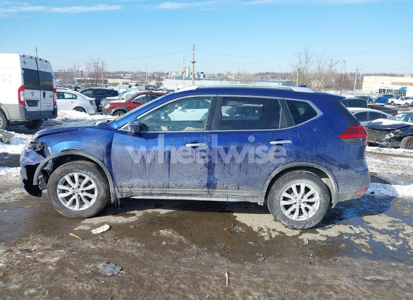 Photo 15 of 2017 Nissan Rogue SV (VIN JN8AT2MV4HW019905)