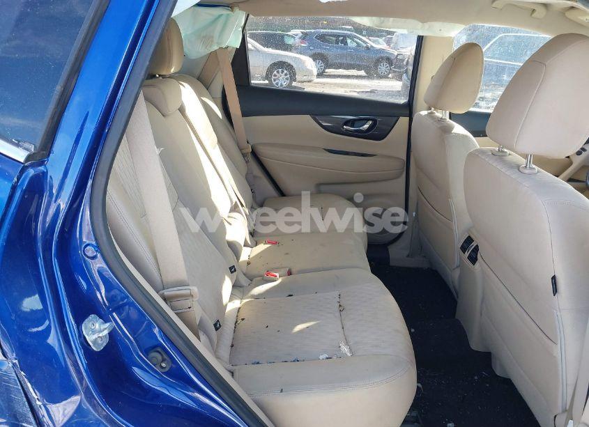 Photo 8 of 2017 Nissan Rogue SV (VIN JN8AT2MV4HW019905)