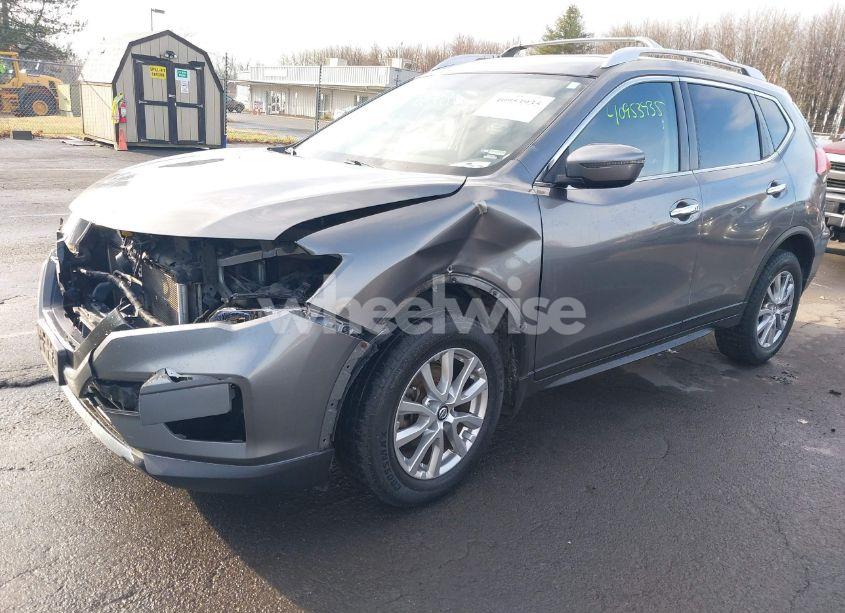 Photo 2 of 2017 Nissan Rogue SV (VIN JN8AT2MV4HW254739)