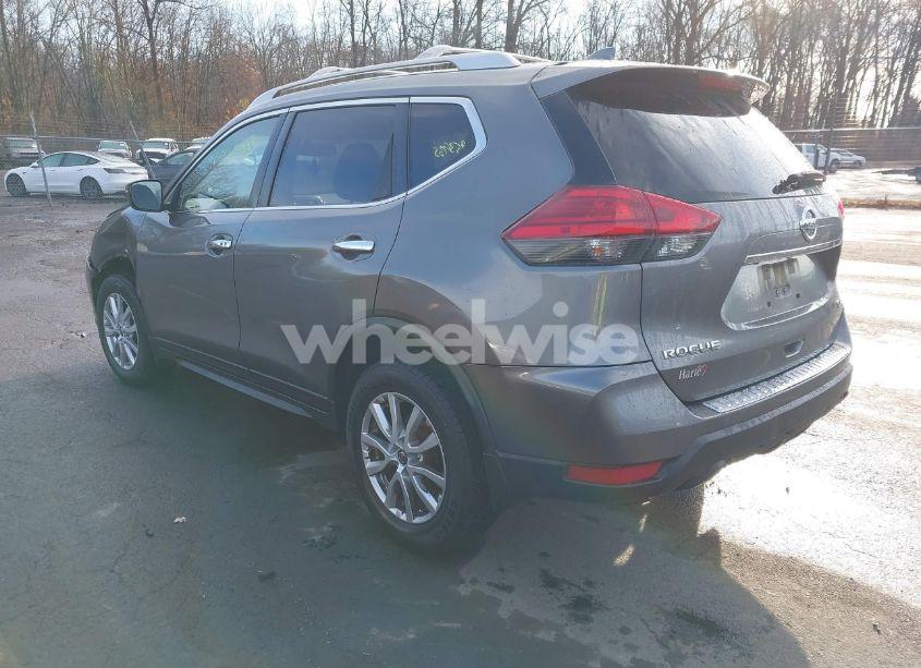 Photo 3 of 2017 Nissan Rogue SV (VIN JN8AT2MV4HW254739)