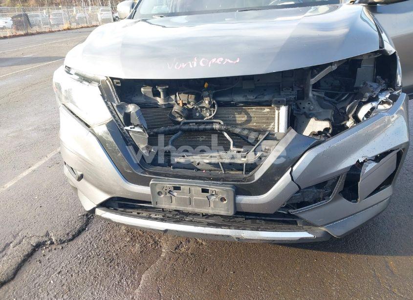 Photo 6 of 2017 Nissan Rogue SV (VIN JN8AT2MV4HW254739)