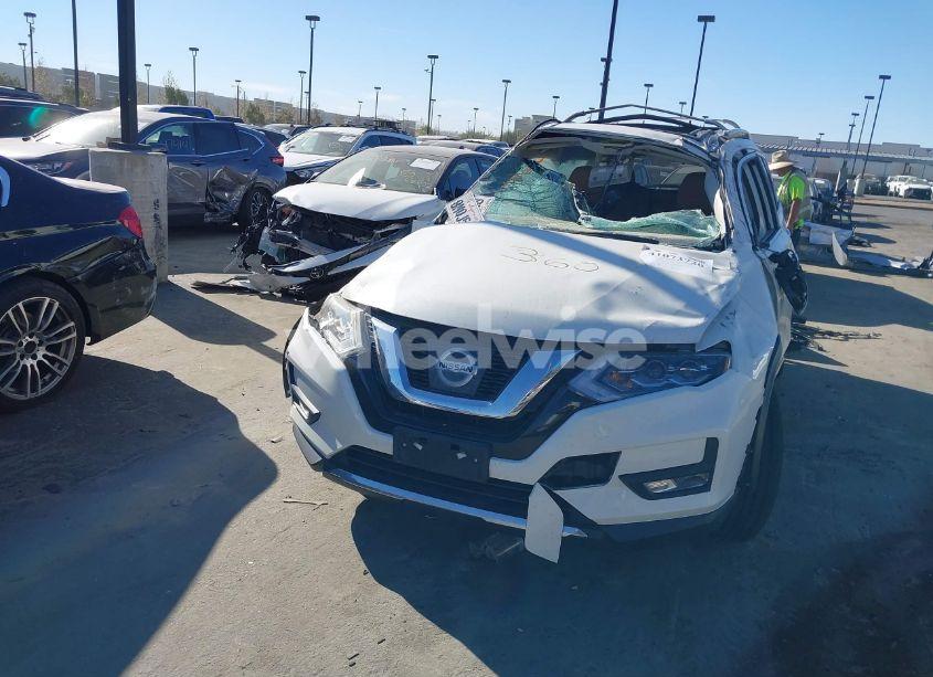 Photo 6 of 2017 Nissan Rogue SL (VIN JN8AT2MV4HW254997)