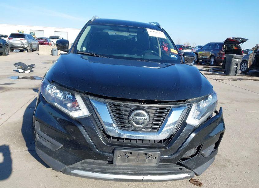 Photo 13 of 2018 Nissan Rogue SV (VIN JN8AT2MV4JW301595)