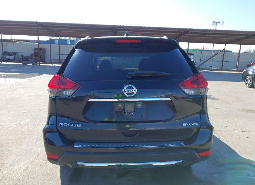 Photo 17 of 2018 Nissan Rogue SV (VIN JN8AT2MV4JW301595)