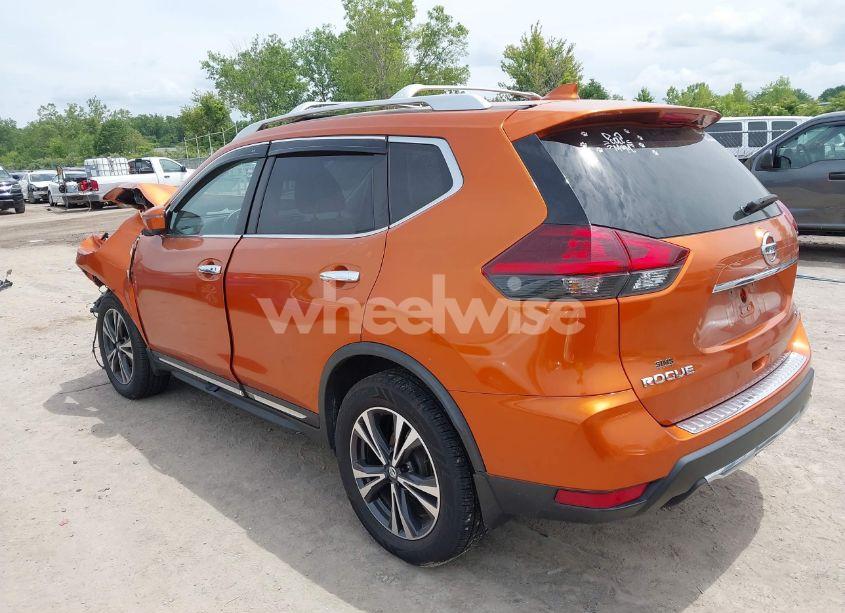 Photo 3 of 2018 Nissan Rogue SL (VIN JN8AT2MV4JW306053)