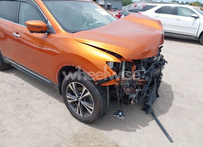 Photo 6 of 2018 Nissan Rogue SL (VIN JN8AT2MV4JW306053)