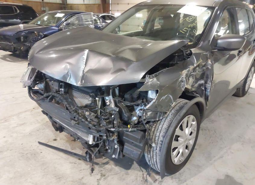 Photo 6 of 2018 Nissan Rogue S (VIN JN8AT2MV4JW314816)