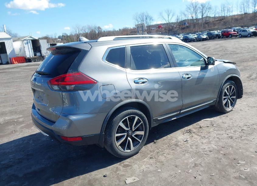 Photo 4 of 2018 Nissan Rogue SL (VIN JN8AT2MV4JW315996)