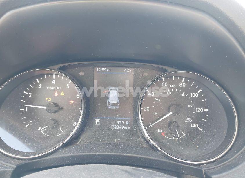 Photo 7 of 2018 Nissan Rogue SL (VIN JN8AT2MV4JW315996)