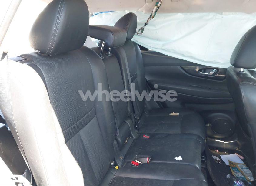 Photo 8 of 2018 Nissan Rogue SL (VIN JN8AT2MV4JW315996)