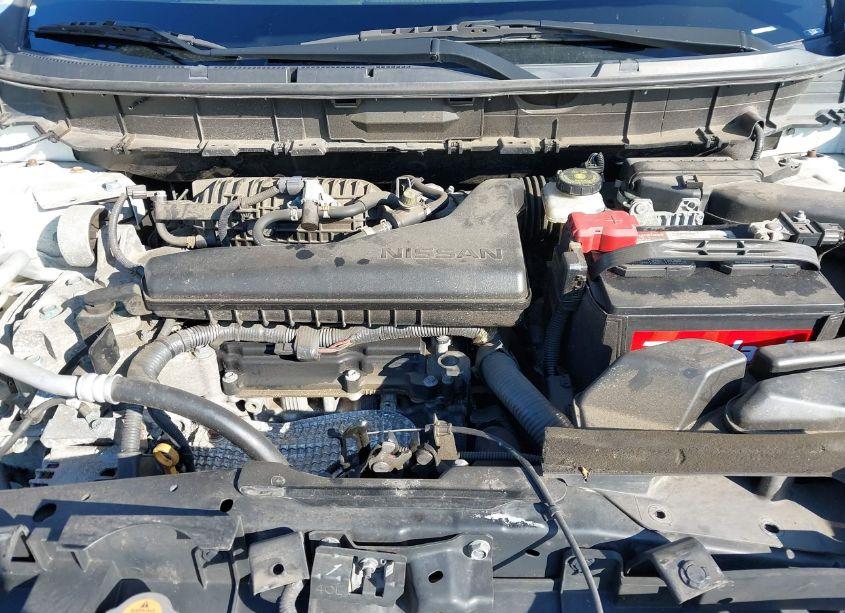 Photo 10 of 2018 Nissan Rogue SV (VIN JN8AT2MV4JW319952)