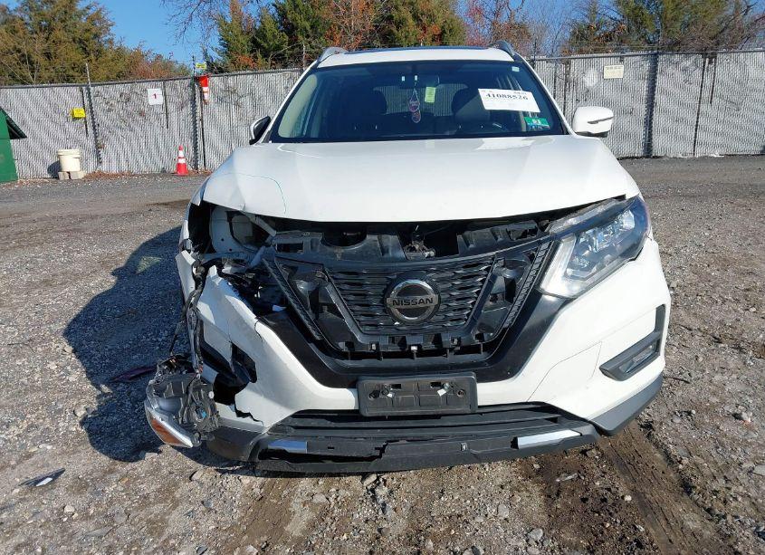Photo 12 of 2018 Nissan Rogue SV (VIN JN8AT2MV4JW319952)
