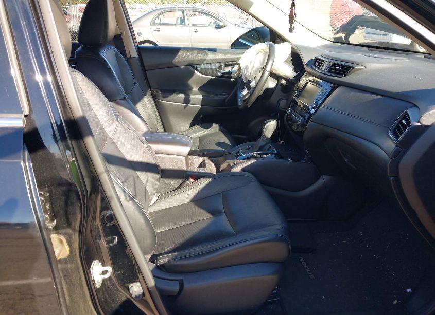 Photo 5 of 2018 Nissan Rogue SL (VIN JN8AT2MV4JW341675)