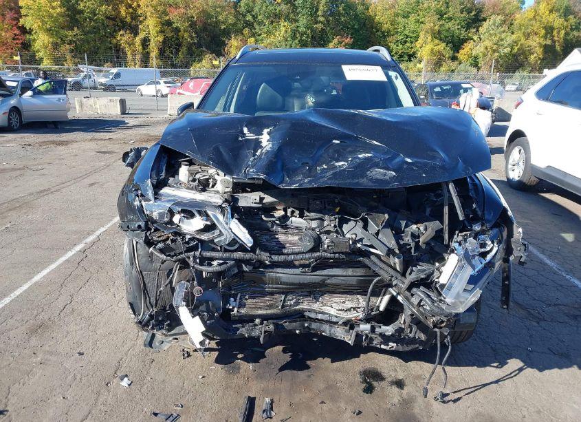 Photo 6 of 2018 Nissan Rogue SL (VIN JN8AT2MV4JW341675)