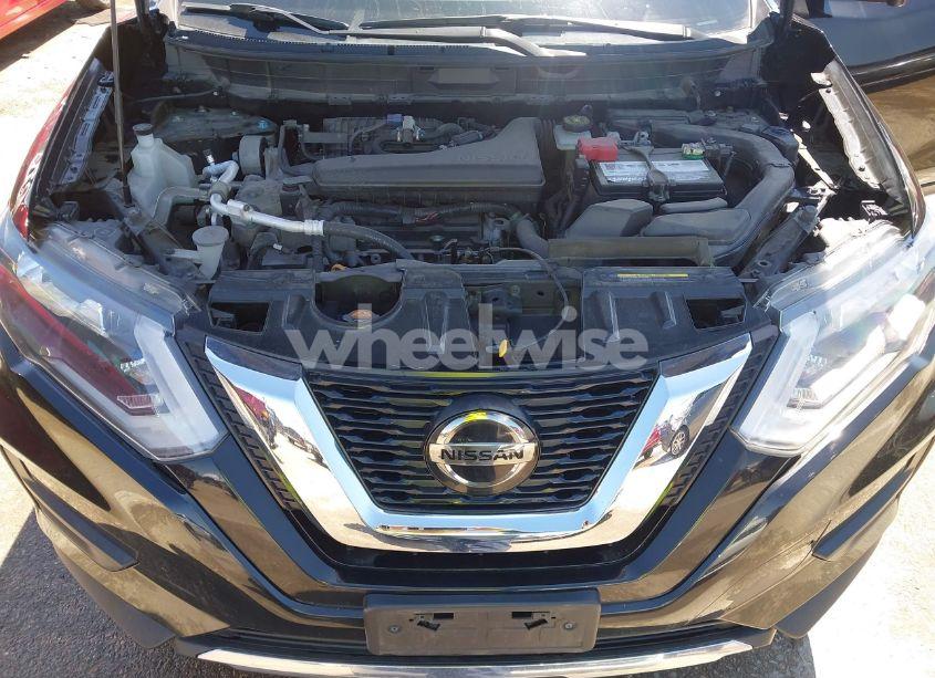 Photo 10 of 2018 Nissan Rogue SV (VIN JN8AT2MV4JW343152)