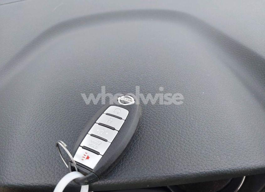 Photo 11 of 2018 Nissan Rogue SV (VIN JN8AT2MV4JW344611)