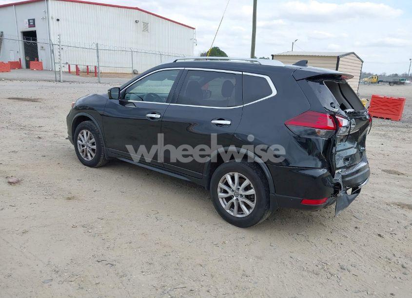 Photo 3 of 2018 Nissan Rogue SV (VIN JN8AT2MV4JW344611)