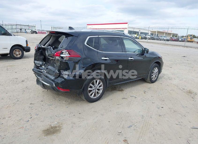 Photo 4 of 2018 Nissan Rogue SV (VIN JN8AT2MV4JW344611)