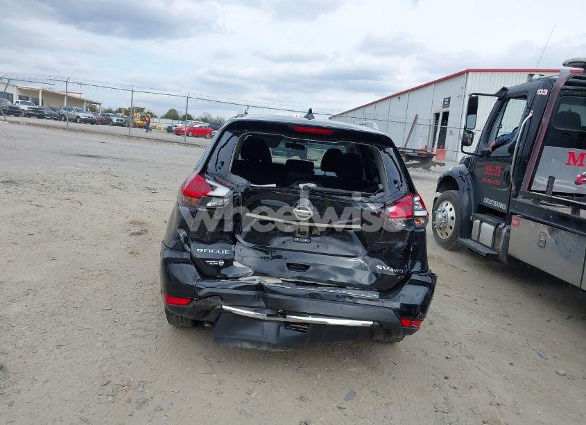 Photo 6 of 2018 Nissan Rogue SV (VIN JN8AT2MV4JW344611)