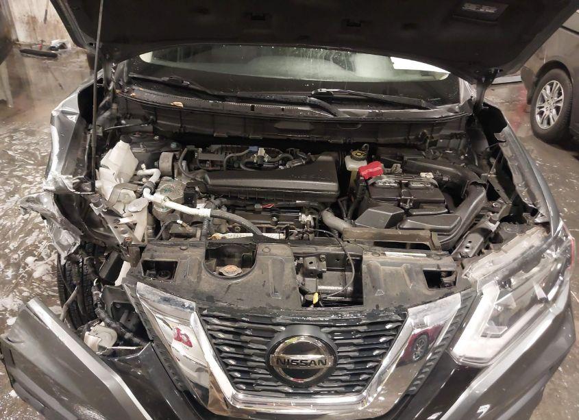 Photo 10 of 2018 Nissan Rogue SV (VIN JN8AT2MV4JW346326)