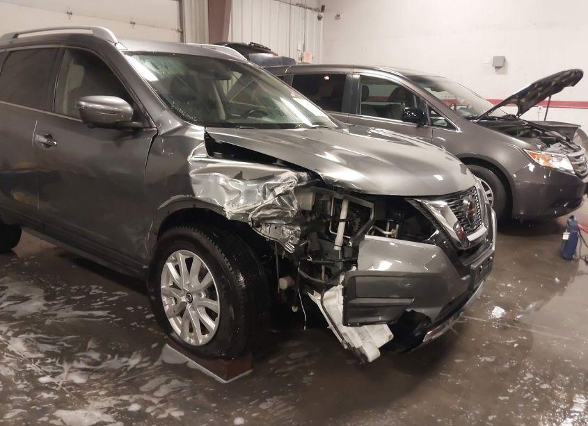 Photo 6 of 2018 Nissan Rogue SV (VIN JN8AT2MV4JW346326)
