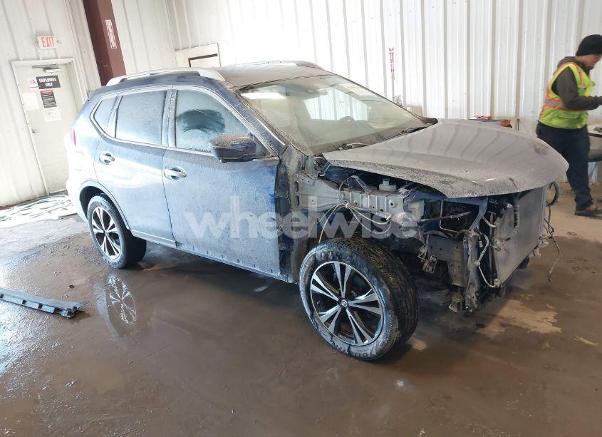 2019 Nissan Rogue SV (VIN JN8AT2MV4KW378811) main photo