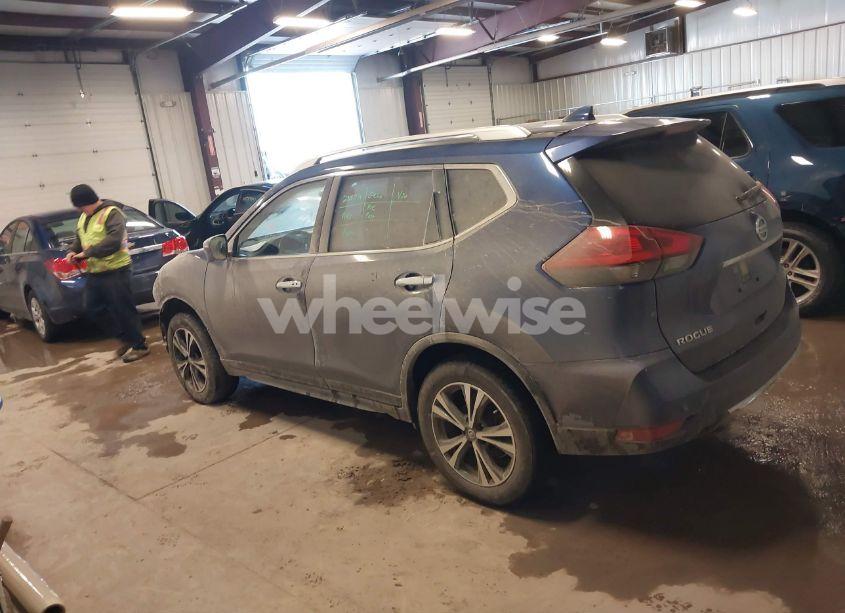 Photo 14 of 2019 Nissan Rogue SV (VIN JN8AT2MV4KW378811)
