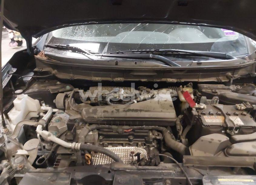 Photo 10 of 2019 Nissan Rogue SV (VIN JN8AT2MV4KW379098)