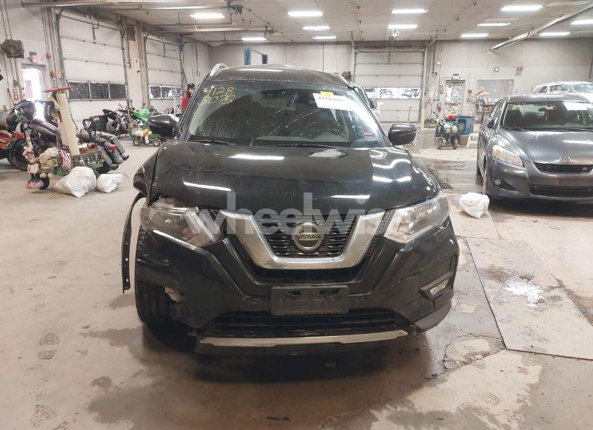 Photo 12 of 2019 Nissan Rogue SV (VIN JN8AT2MV4KW379098)
