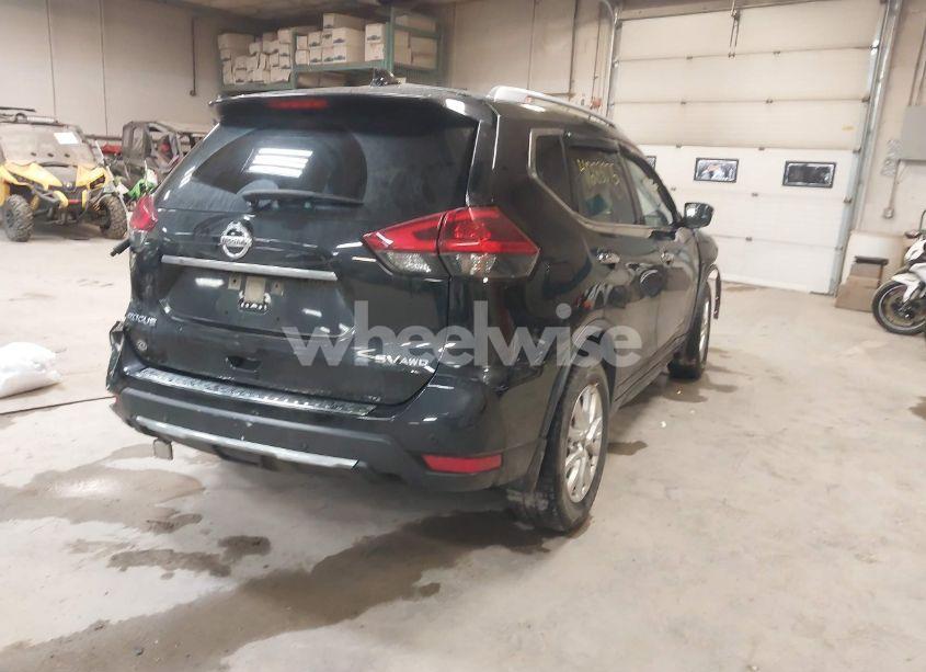 Photo 4 of 2019 Nissan Rogue SV (VIN JN8AT2MV4KW379098)