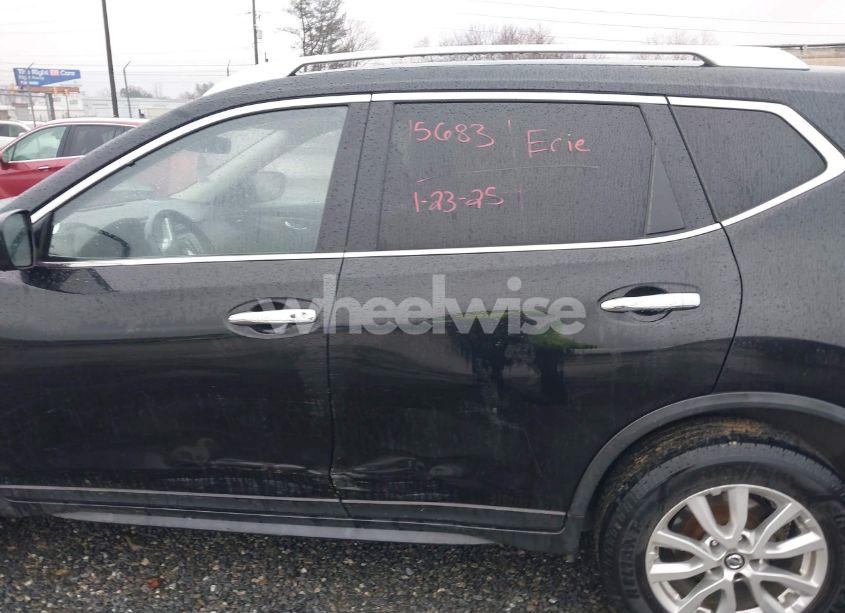 Photo 15 of 2020 Nissan Rogue SV INTELLIGENT AWD (VIN JN8AT2MV4LW103571)